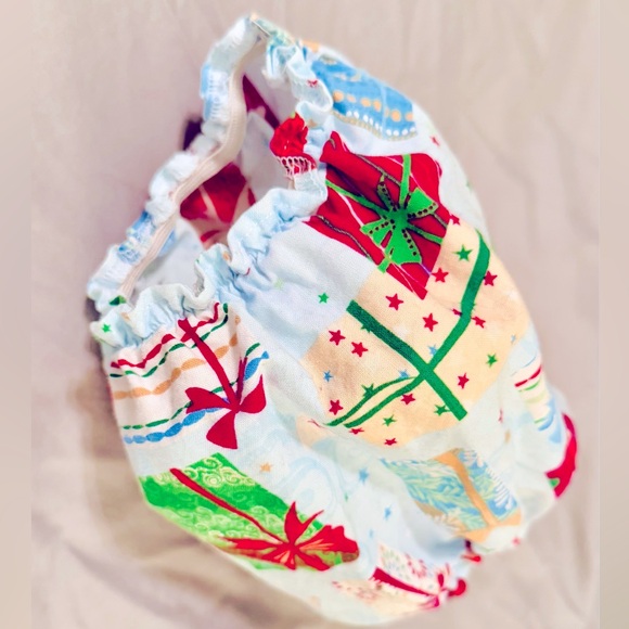 SNOOD Long Eared Dog Hat for Mealtime & Feeding - Picture 9 of 17